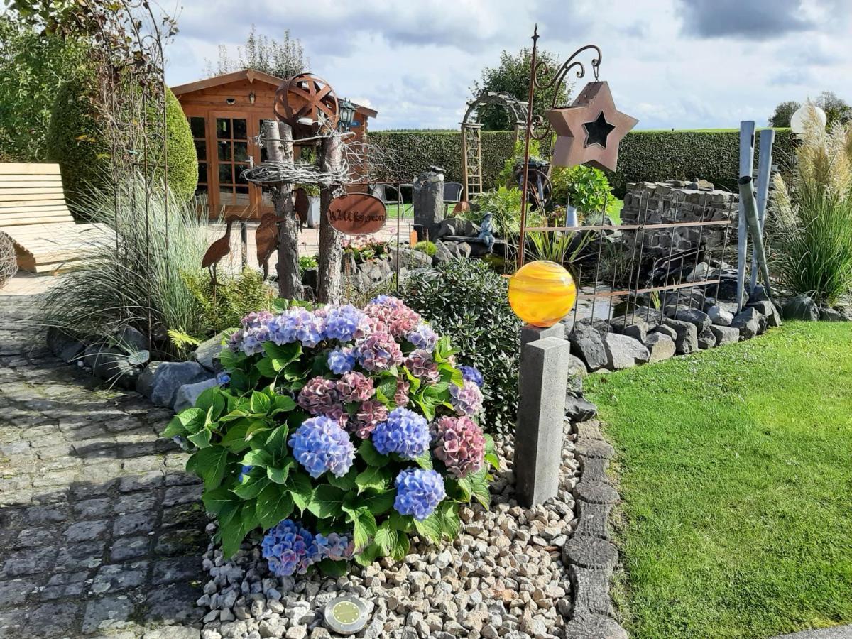 Pension-Jakobs Nachtsheim ภายนอก รูปภาพ
