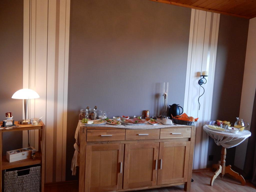 Pension-Jakobs Nachtsheim ภายนอก รูปภาพ