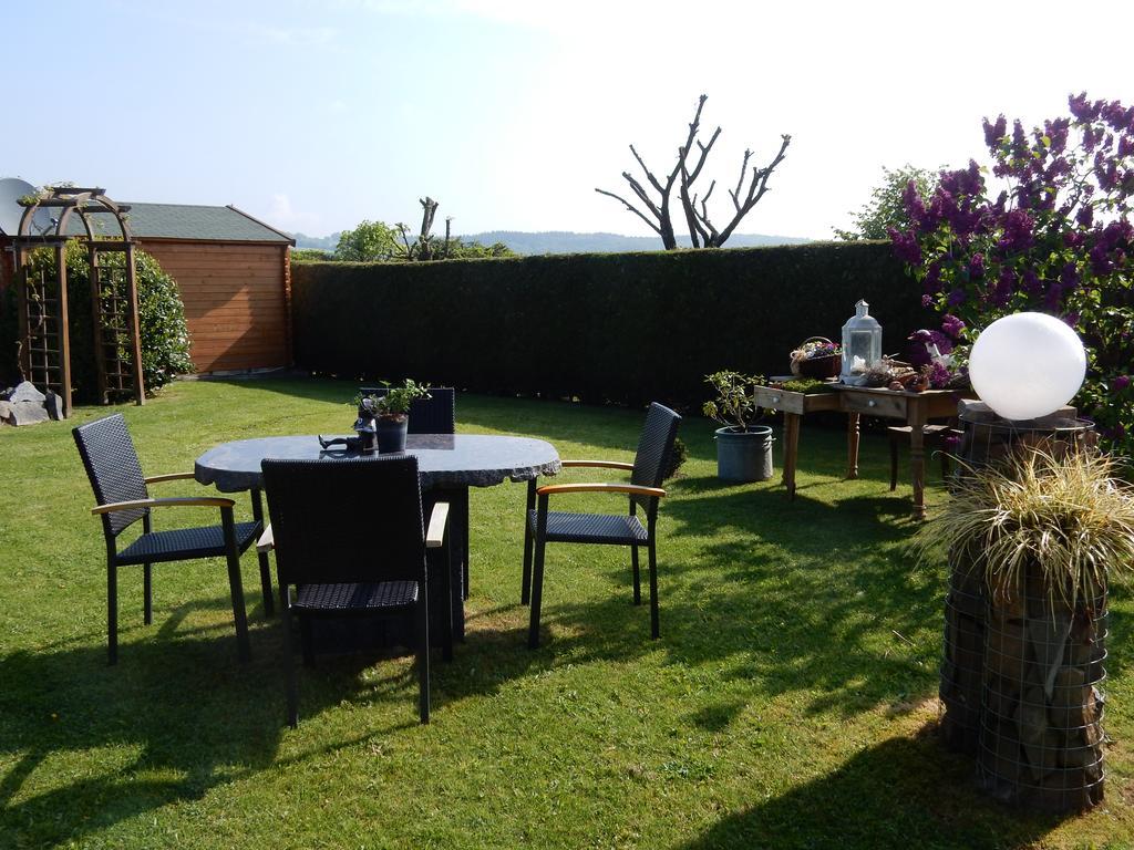 Pension-Jakobs Nachtsheim ภายนอก รูปภาพ