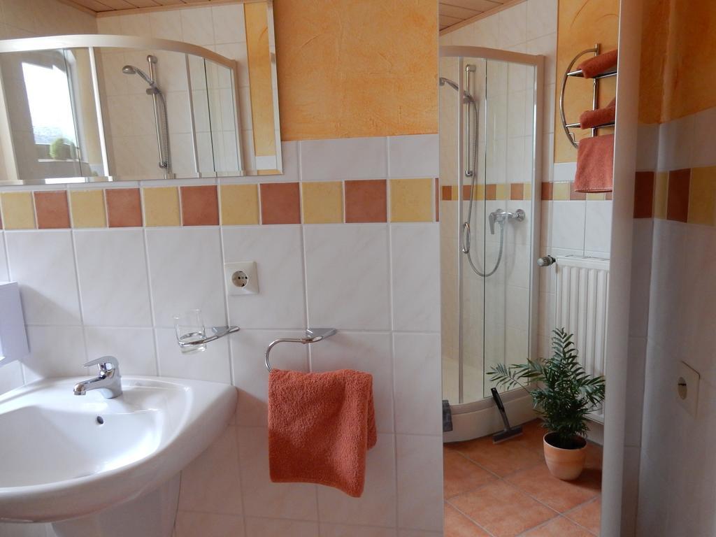 Pension-Jakobs Nachtsheim ภายนอก รูปภาพ