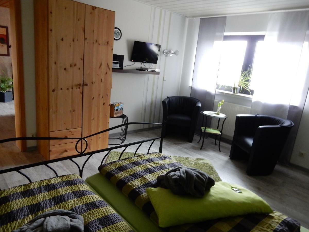 Pension-Jakobs Nachtsheim ภายนอก รูปภาพ