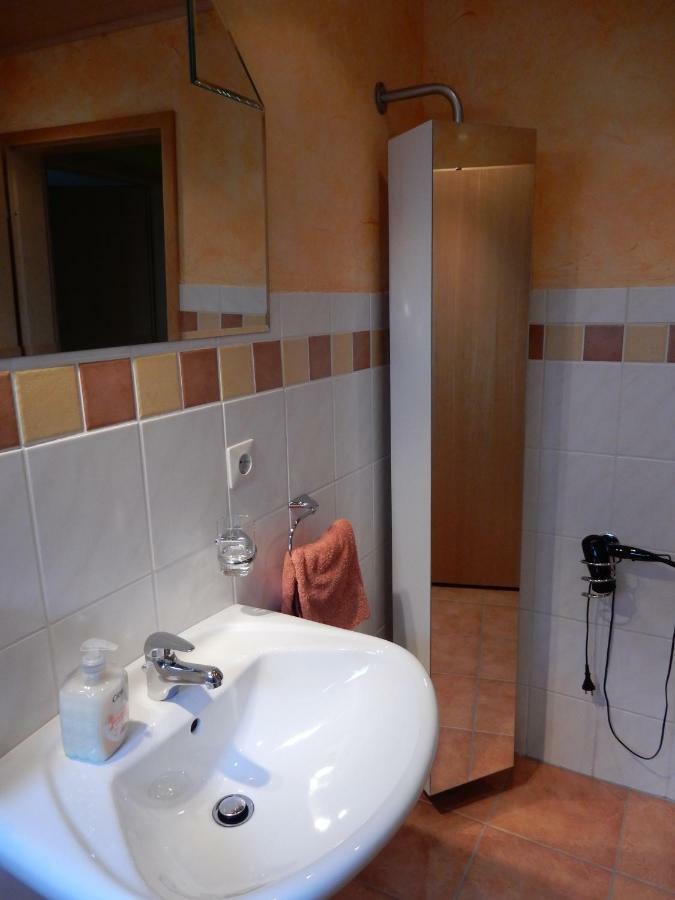 Pension-Jakobs Nachtsheim ภายนอก รูปภาพ